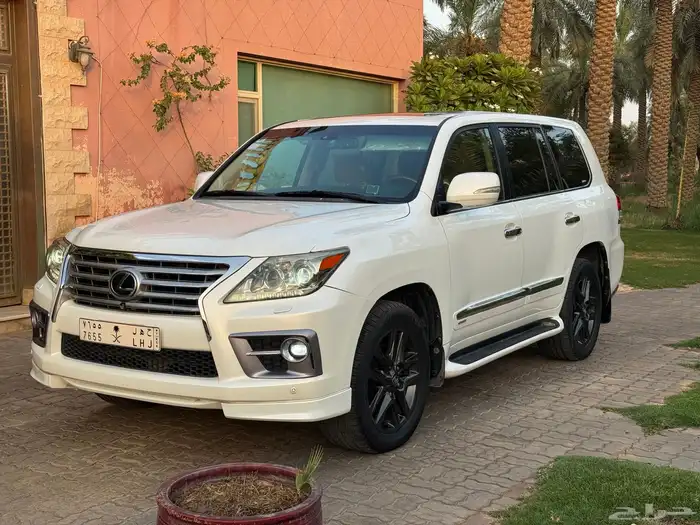جيب لكسز 570 LX DD 2012 فل كامل ممشى 364 ألف 1