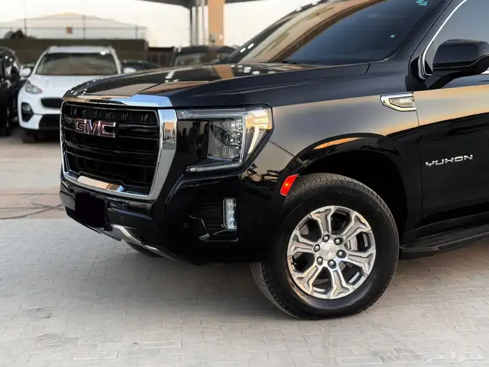 GMC YUKON 2023 Black 2