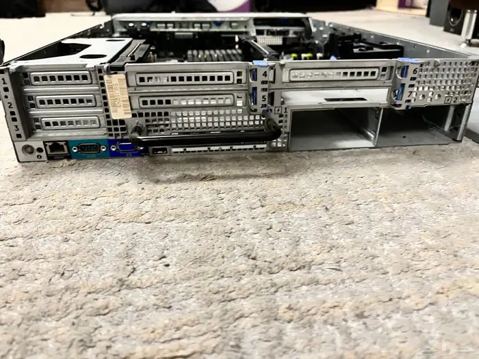 سيرفر DELL R720 للبيع 4