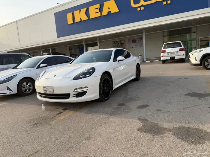 بورش باناميرا 1