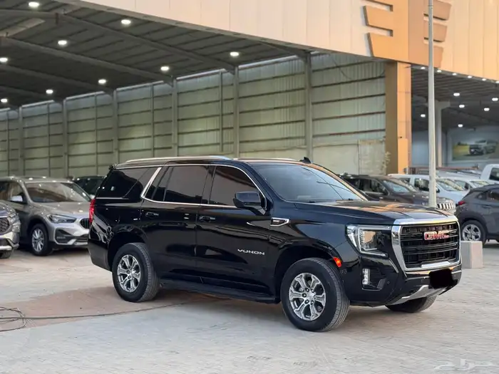 GMC YUKON 2023 Black 8