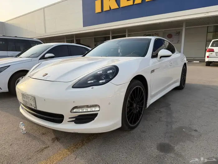 بورش باناميرا 5