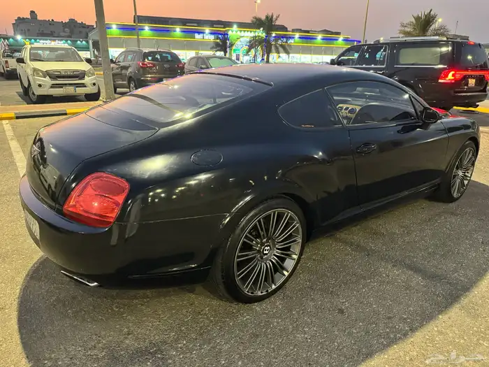 بنتلي فلاينج سبير 2009 كوبيه V12 8