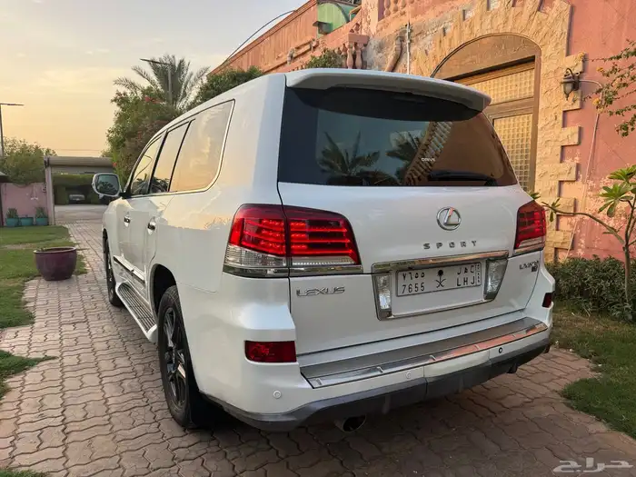 جيب لكسز 570 LX DD 2012 فل كامل ممشى 364 ألف 4