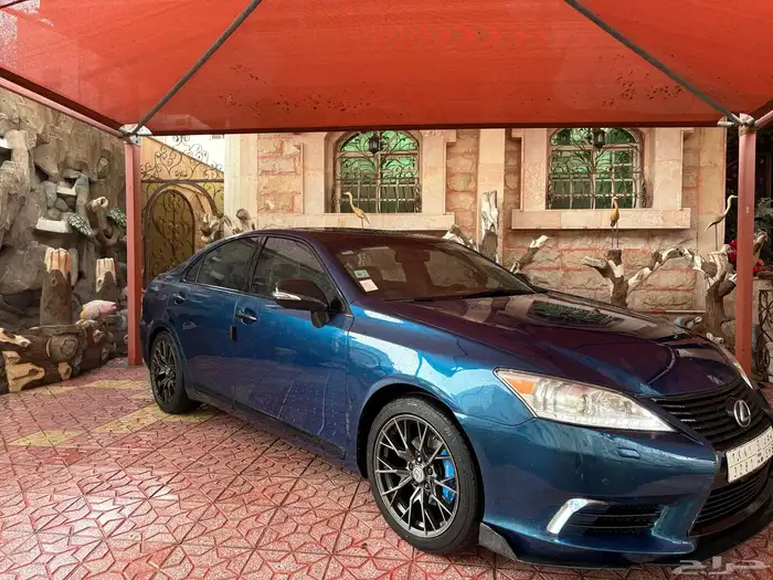 للبيع لكزس es350 ازرق نظيفه 1