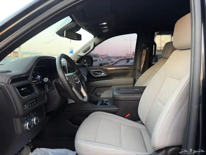 GMC YUKON 2023 Black 17