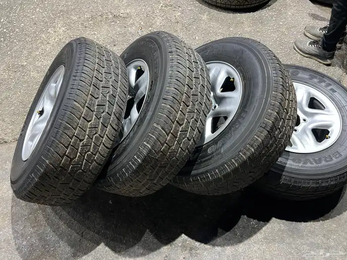 جنوط ديازلا 8 إنش نضيفه بالمره مع كفرات تاريخ 23 10