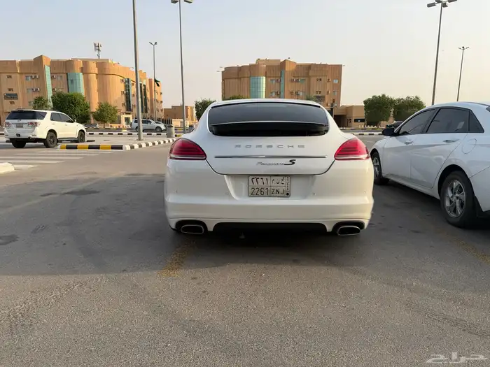 بورش باناميرا 3