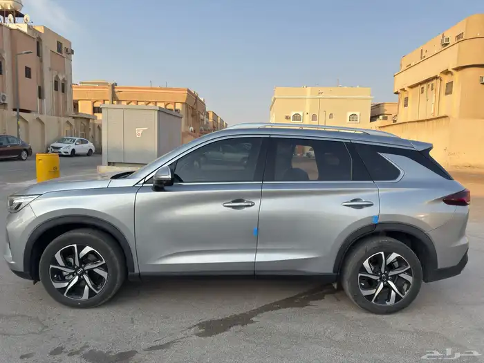 جاك GS5 2023(فل كامل) وكيل جميح ممشى 14 الف لون رصاصي مميز 0