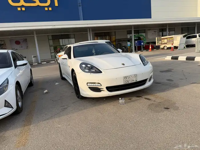 بورش باناميرا 0