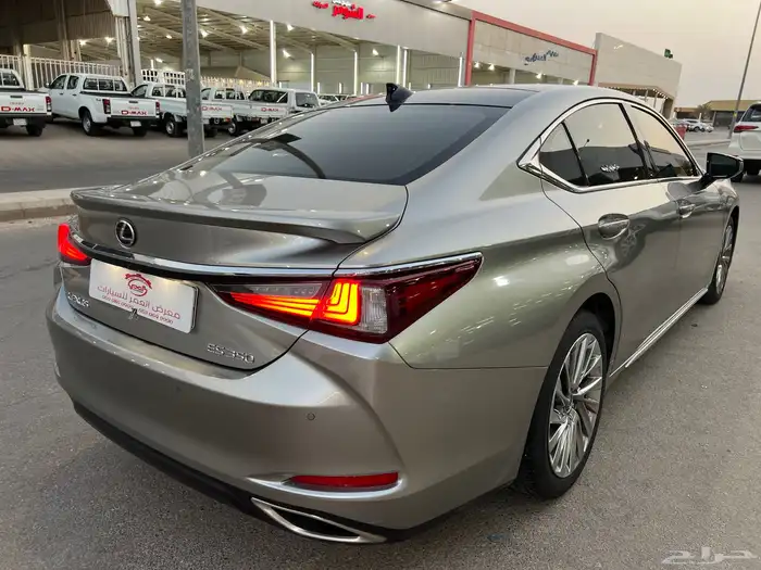 لكزس اي اس 350 2023 فل كامل سي سي 6