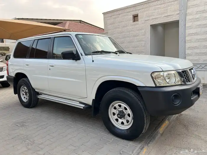 باترول 2009 بنزين ممشى 86.000 فقط لدى قمة الاطلال 3