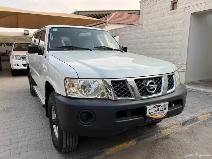 باترول 2009 بنزين ممشى 86.000 فقط لدى قمة الاطلال 1
