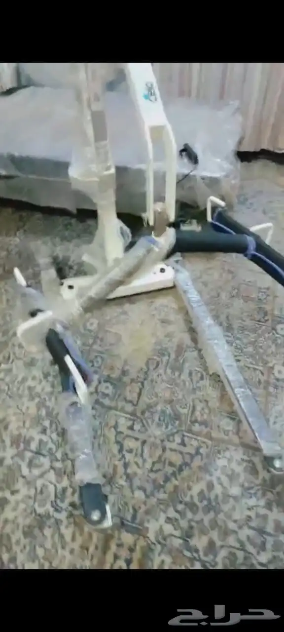 للبيع سرير طبي ورافعه 0