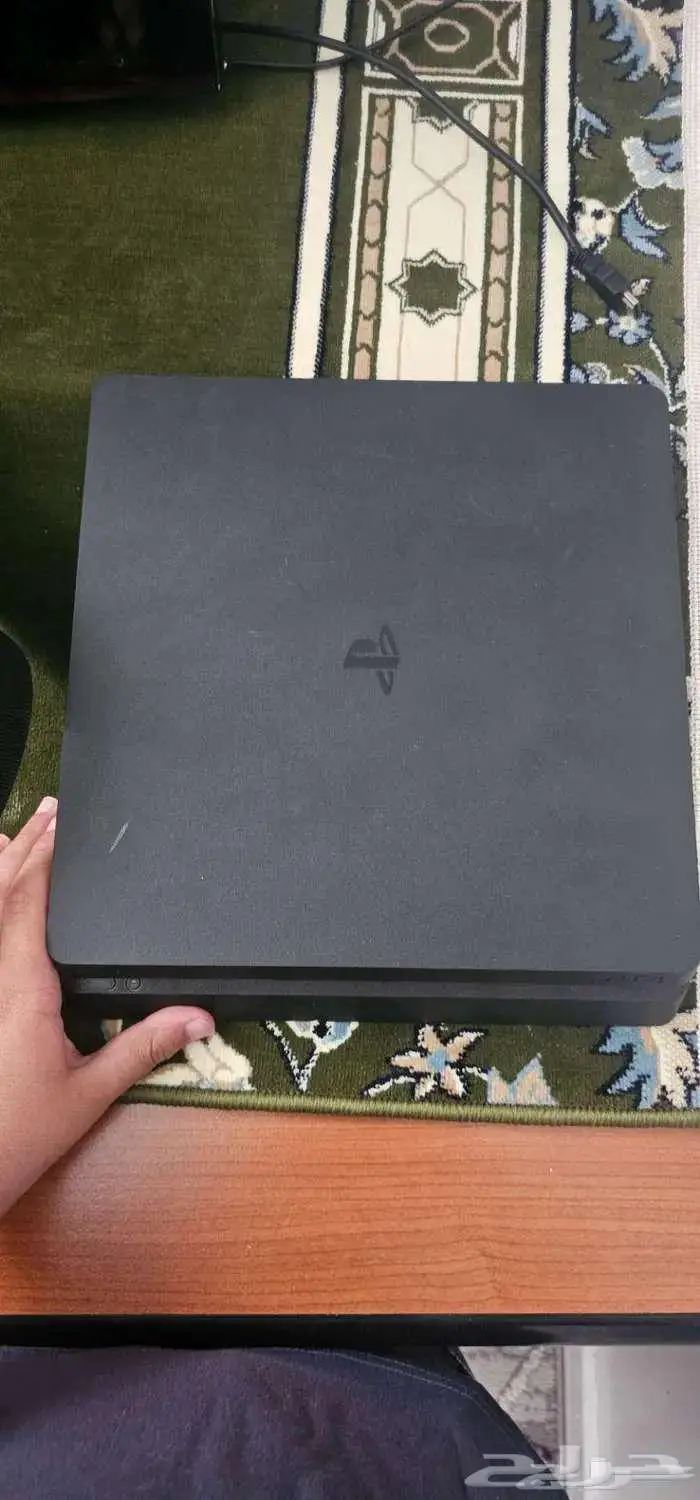 سوني فور جديد جدا 1