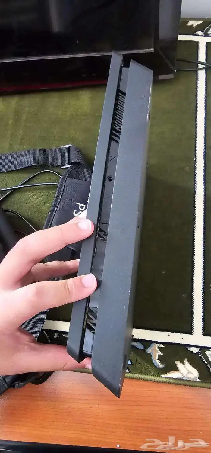 سوني فور جديد جدا 5