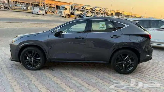 لكزس NX350 فئة AA 2025 ستاندر خليجي 3