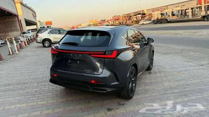 لكزس NX350 فئة AA 2025 ستاندر خليجي 5