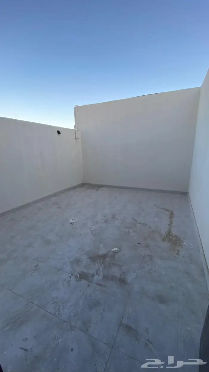 شقة دور ثاني للبيع حي الصفا عروض اليوم الوطني 8