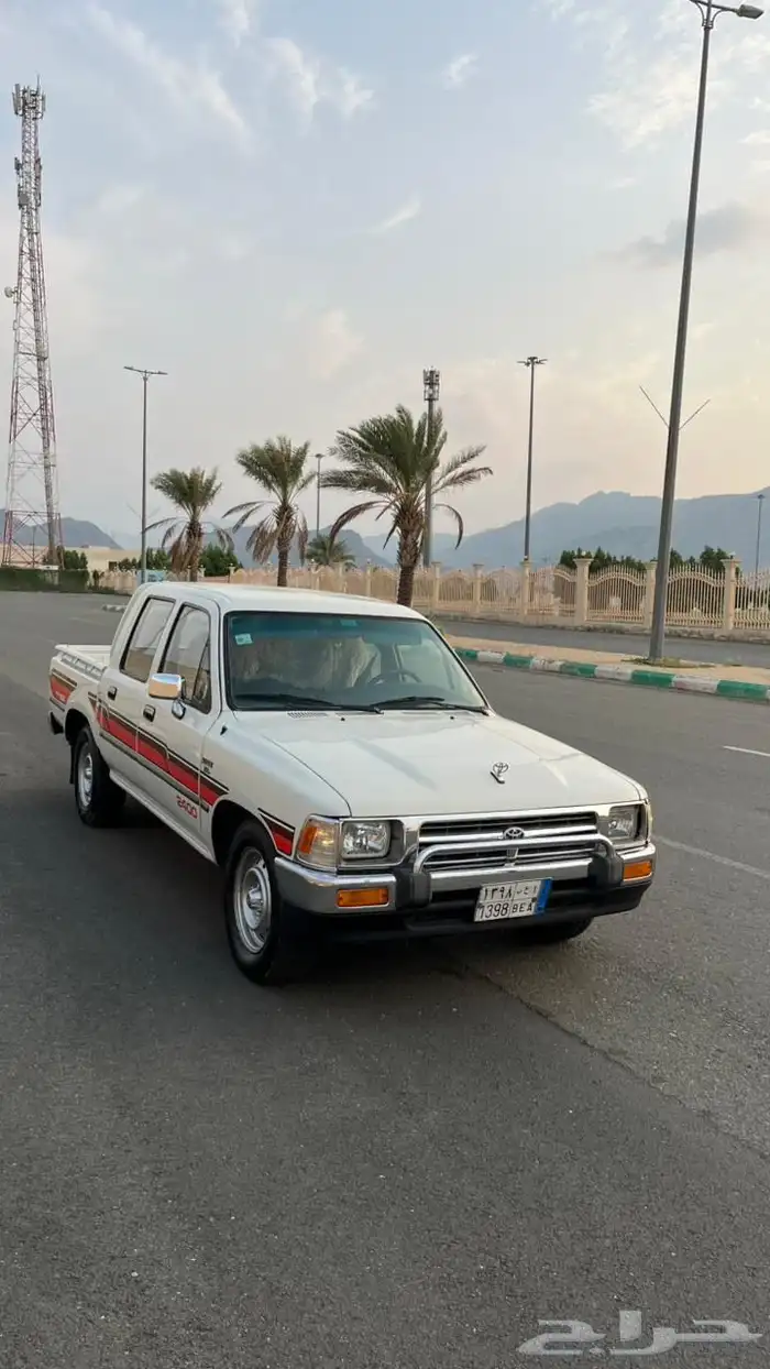 هايلوكس 1990 0