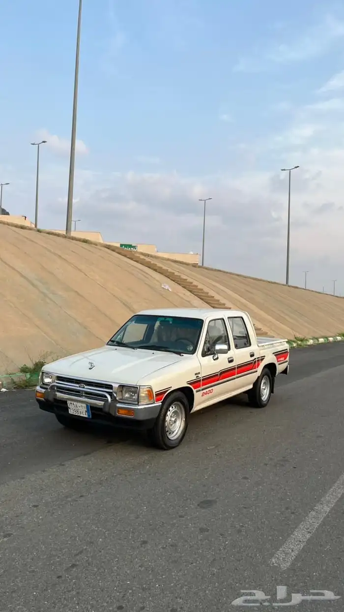 هايلوكس 1990 3