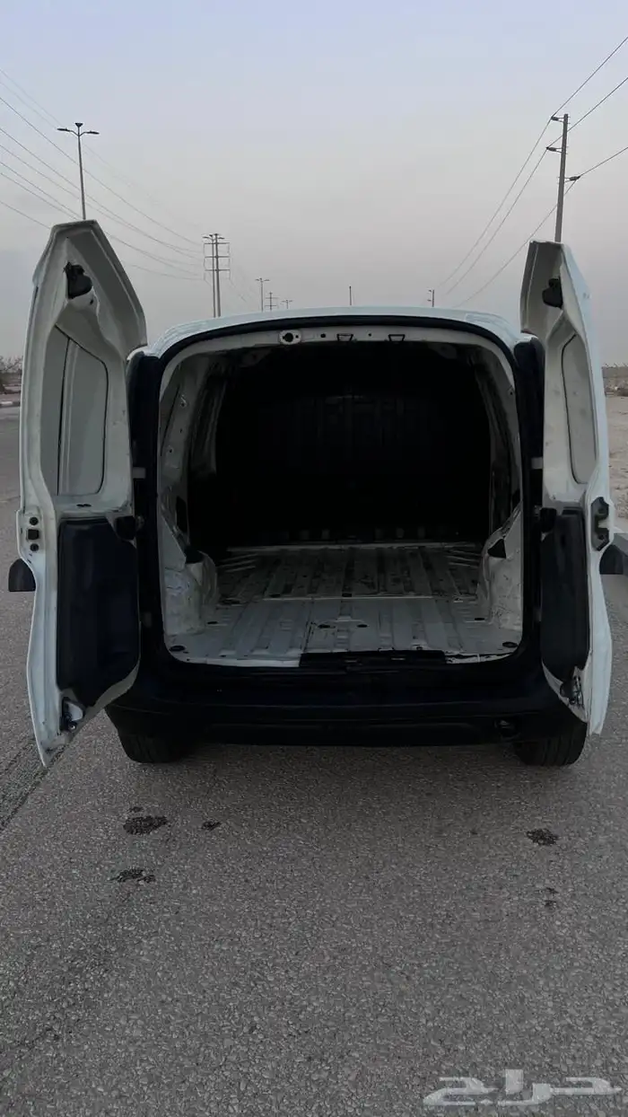 رينو 2011 قير عادي 6