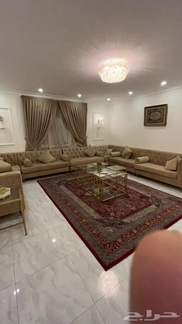 فيلا مع شقتين للبيع 4