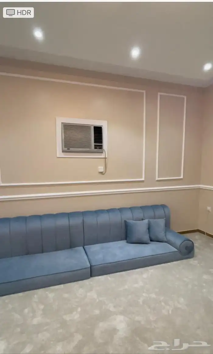 جلسه أرضية مع فرشه نظيفة 5 في 4 ونص 6