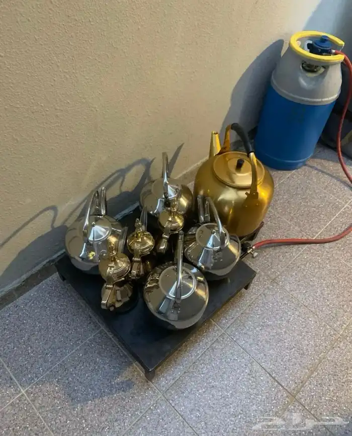 قهوجين صبابين كراسي طاولات 3