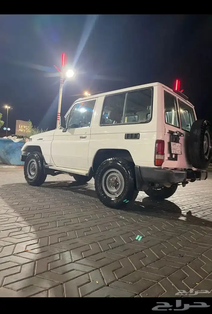 عن اذن صاحب الصوره  مطلوب ربع موديلات التسعين وسعره معقول 0