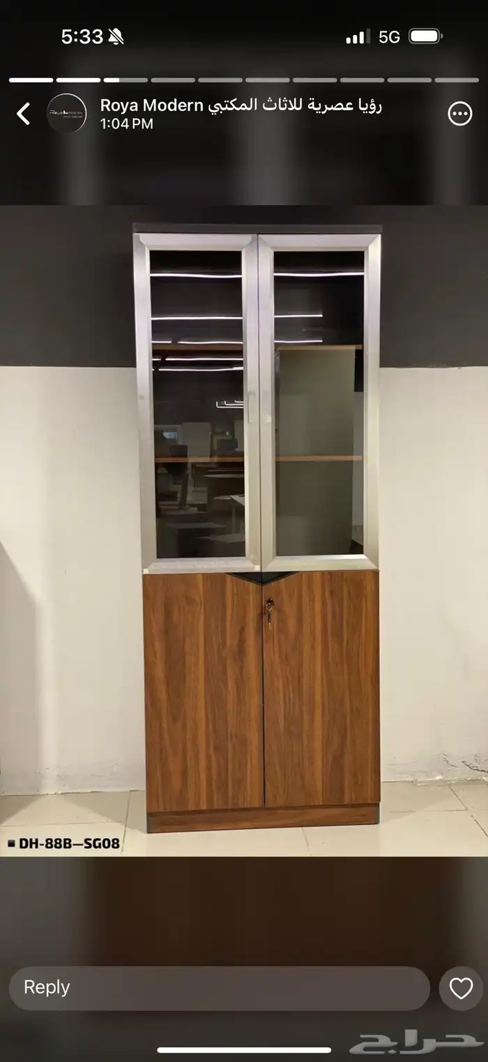 A luxurious office set including modern manager desk 9