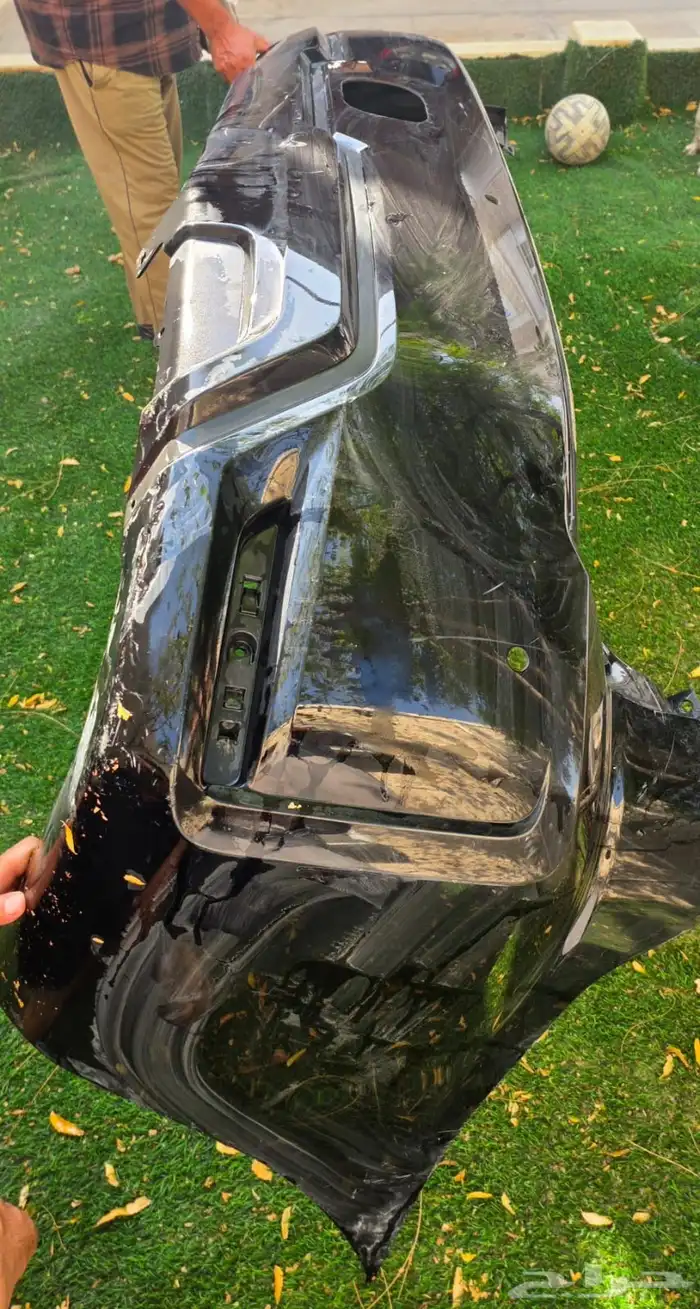 صدام نيسان باترول بلاتيني 2021 نظيف وسليم اسود 2