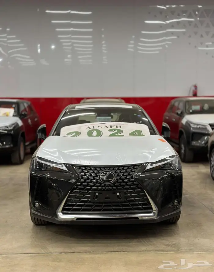 لكزس UX300 AH موديل 2024 الاقل سعرا 0