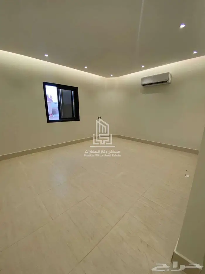 فرصة سكنية وإستثمارية دبلكس مجدد ثلاث وحدات - الروابي 3