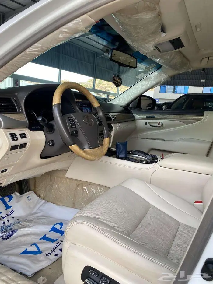 لكزس LS 460 2015 سعودي 5