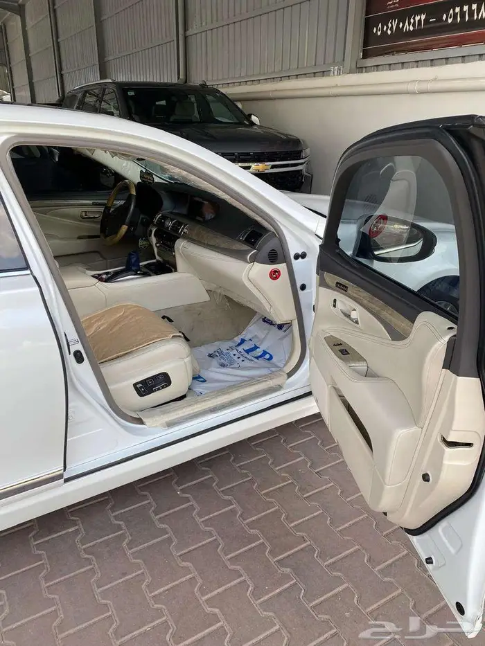 لكزس LS 460 2015 سعودي 8