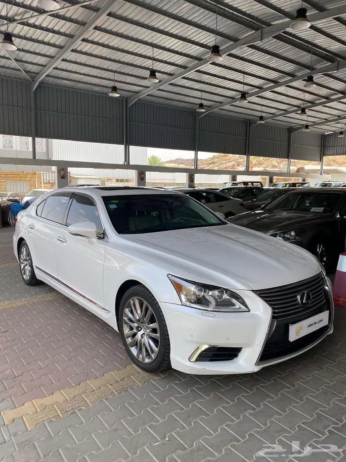 لكزس LS 460 2015 سعودي 2
