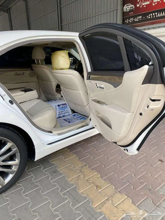 لكزس LS 460 2015 سعودي 11