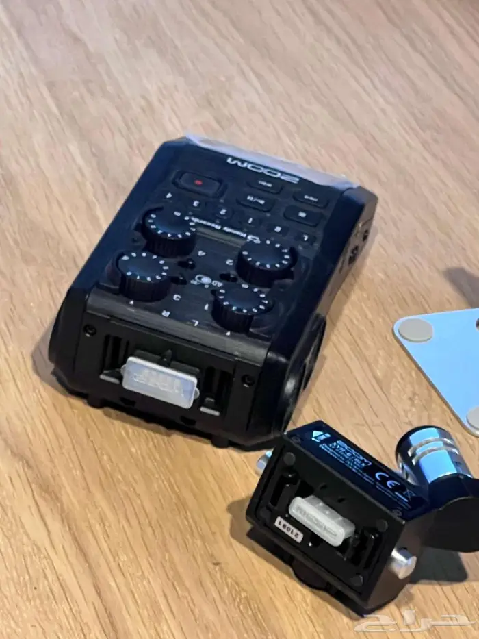 جهاز المايكات المعروف Zoom H6 All Black 6-Input   6-Track 1
