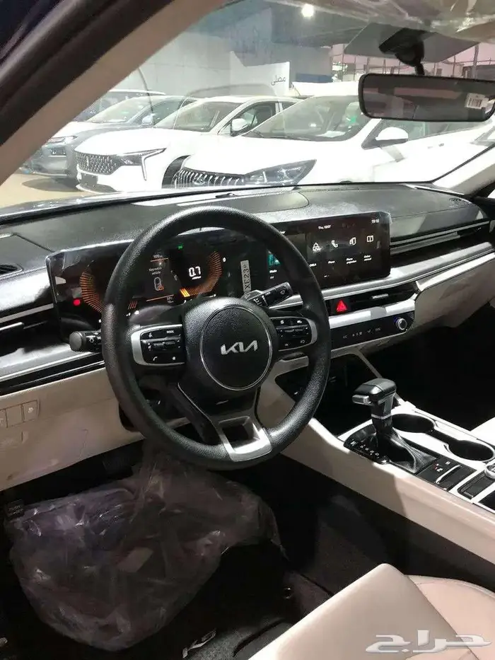 كيا k5 استاندر مطور بصمه فتحه سقف موديل 2025 بأقل الأسعار 5