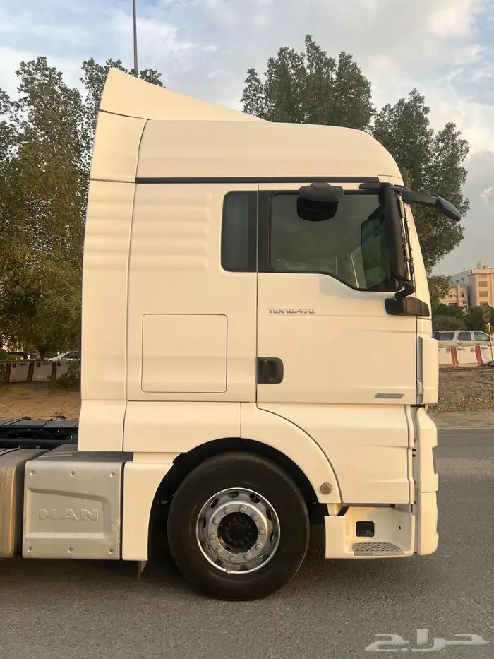 راس شاحنة مان. 2021 8