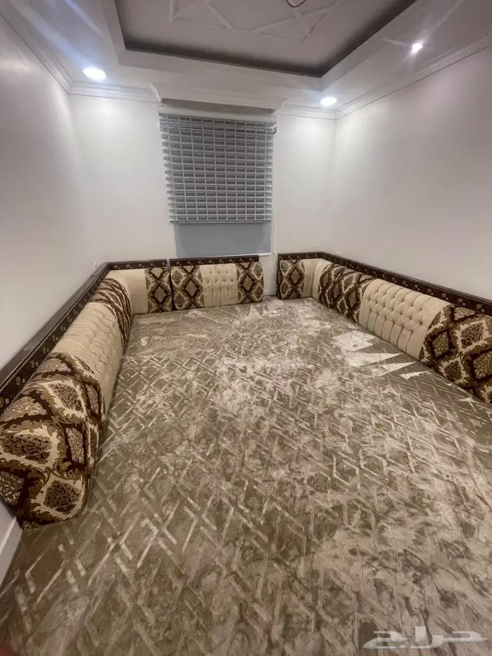 مساند ارضيه نظيفه جدا 1