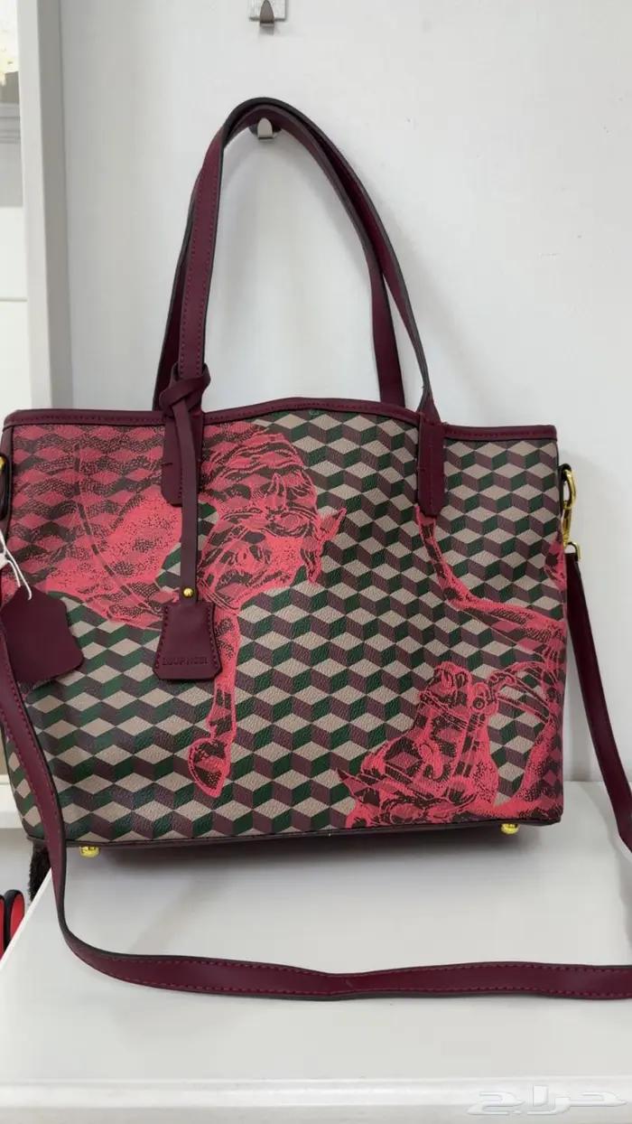 شنط ماركات اصليه استعمال نظيف جدا 8