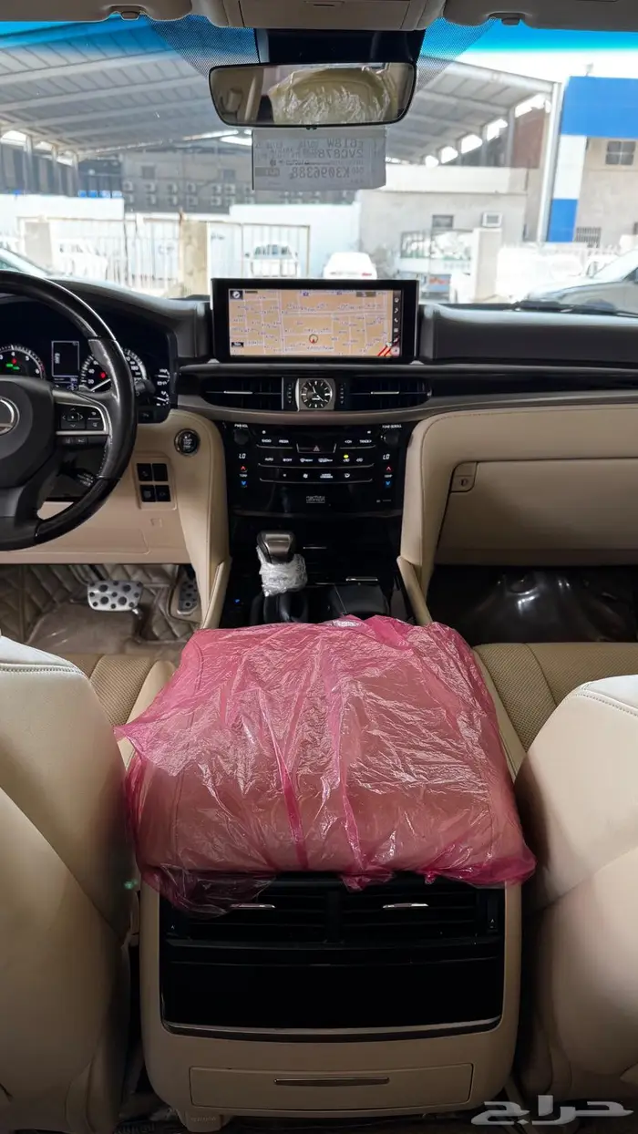 لكزس LX570 موديل 2020 6