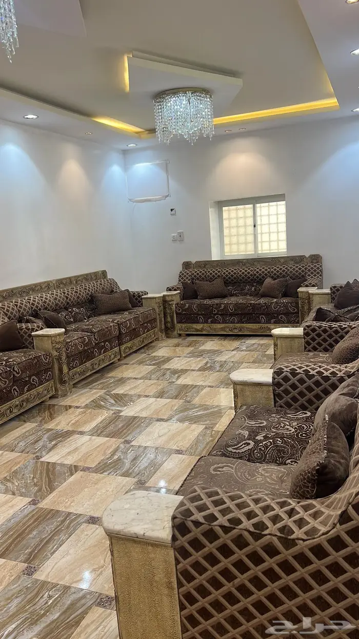 احد رفيدة بجانب ب 3 بنات 19