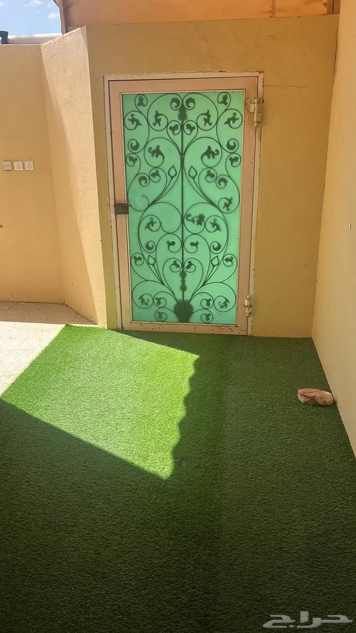 احد رفيدة بجانب ب 3 بنات 21