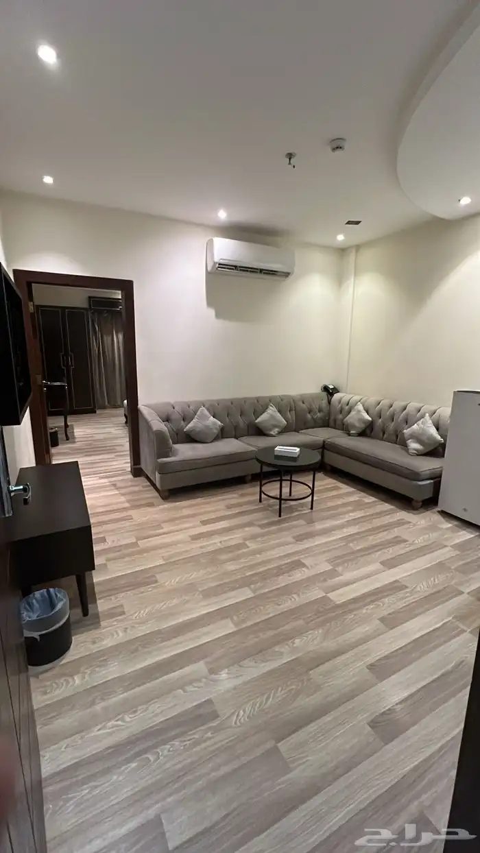 للايجار الشهري شقق فاخره موثثه جده حي النزهه 14