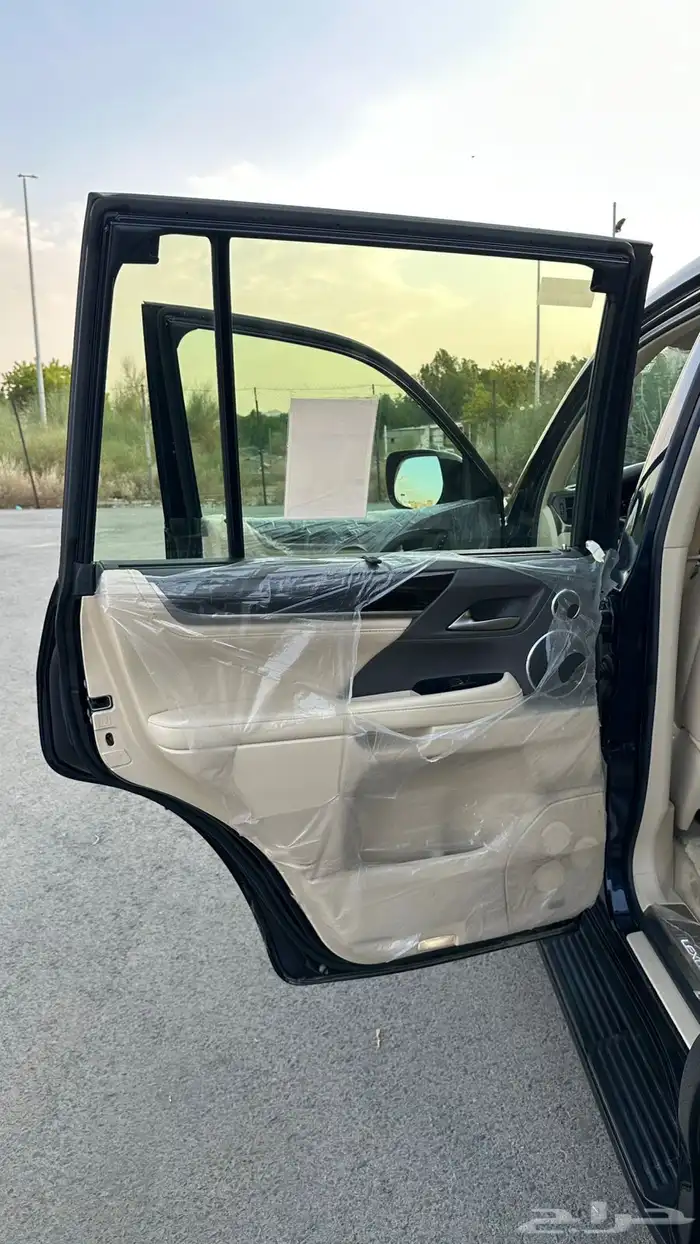 جيب لكزس LX موديل 2019 بحالة الوكالة 9