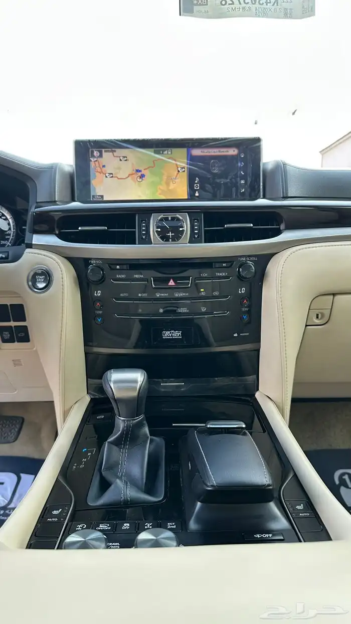 جيب لكزس LX موديل 2019 بحالة الوكالة 33