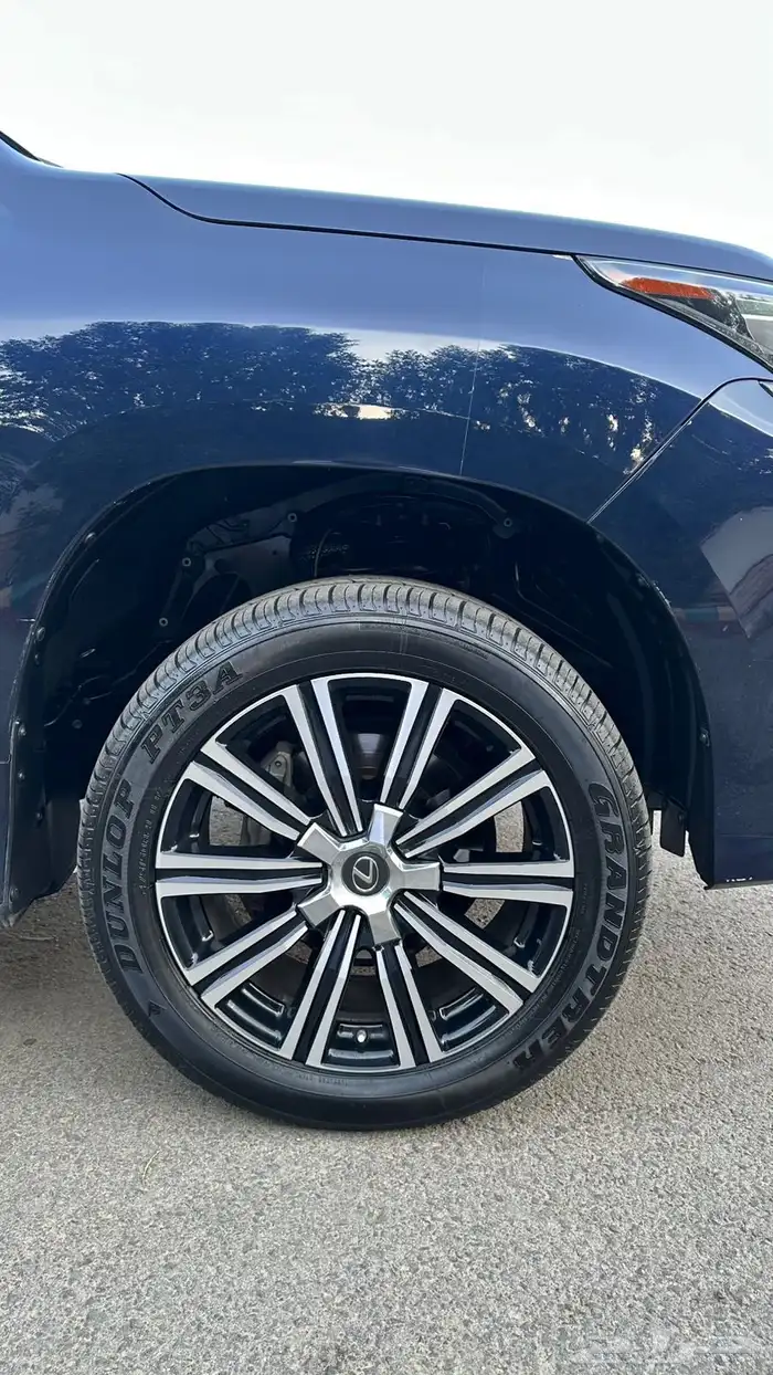 جيب لكزس LX موديل 2019 بحالة الوكالة 15